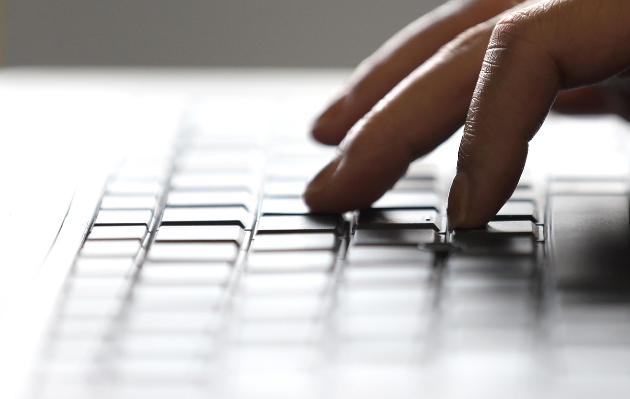 Providing trustee information to OSCR